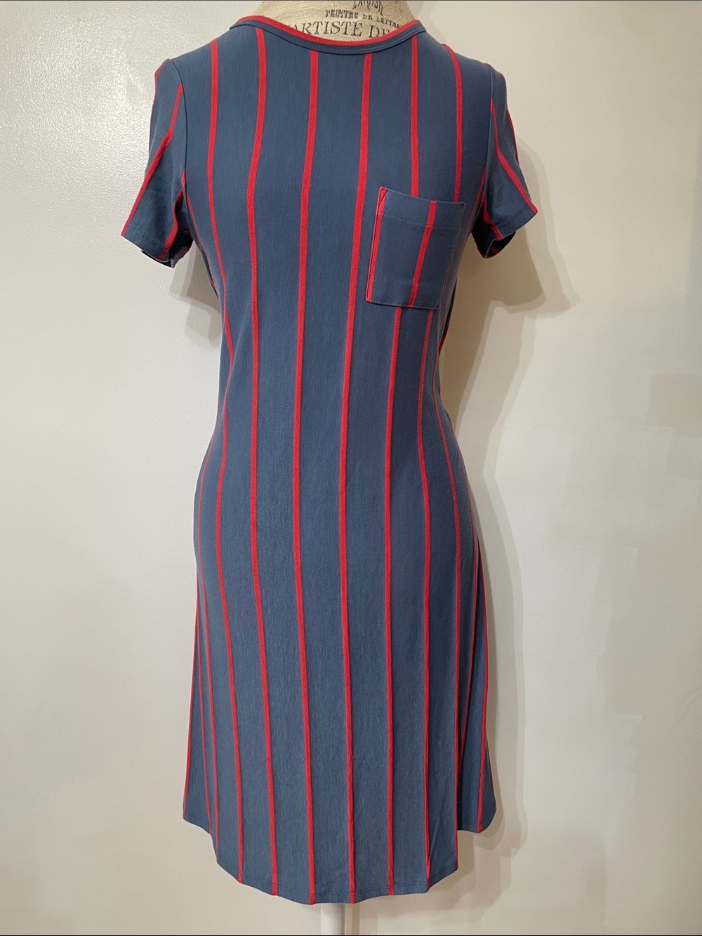 🇺🇸LuLaRoe Navy Blue Midi Dress with Red Stripes